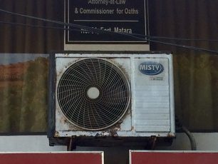 スリランカで見つけたエアコン・室外機～通りすがりのエアコンマニア